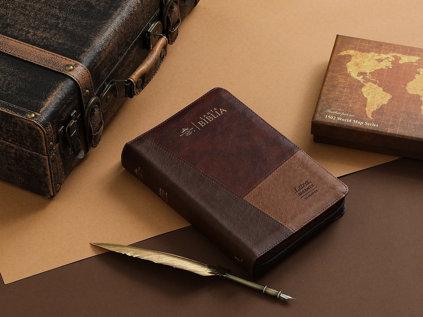 Biblia RVR1960 Tamaño Manual - Imitación Piel, Tricolor Café/Café/Café, Letra 14 Puntos, con Cierre e Índice