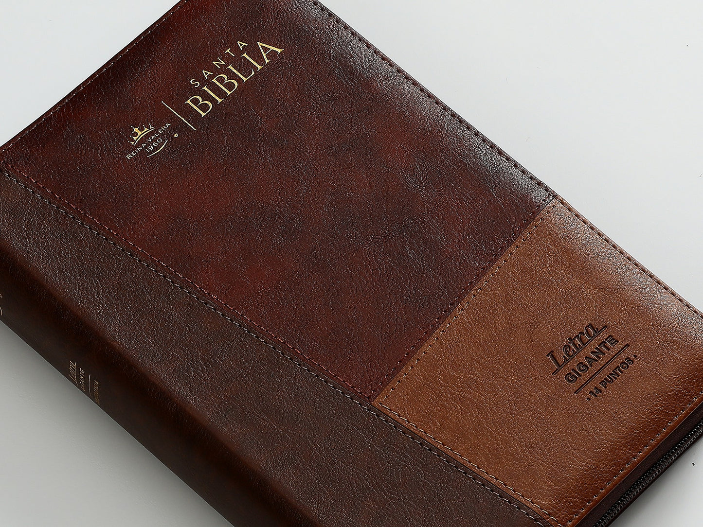 Biblia RVR1960 Tamaño Manual - Imitación Piel, Tricolor Café/Café/Café, Letra 14 Puntos, con Cierre e Índice