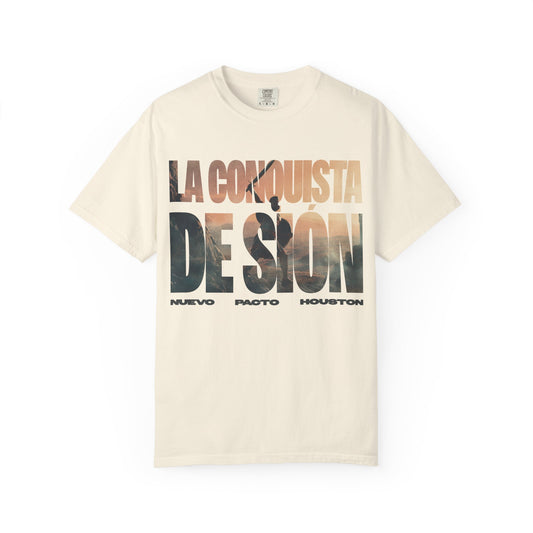 Camiseta de figura de guerrero en letras — La Conquista de Sión 2026